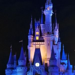 Meet your Posher, Anne-Marie